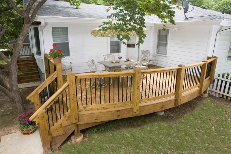 Custom Curved Deck in Atlanta, GA