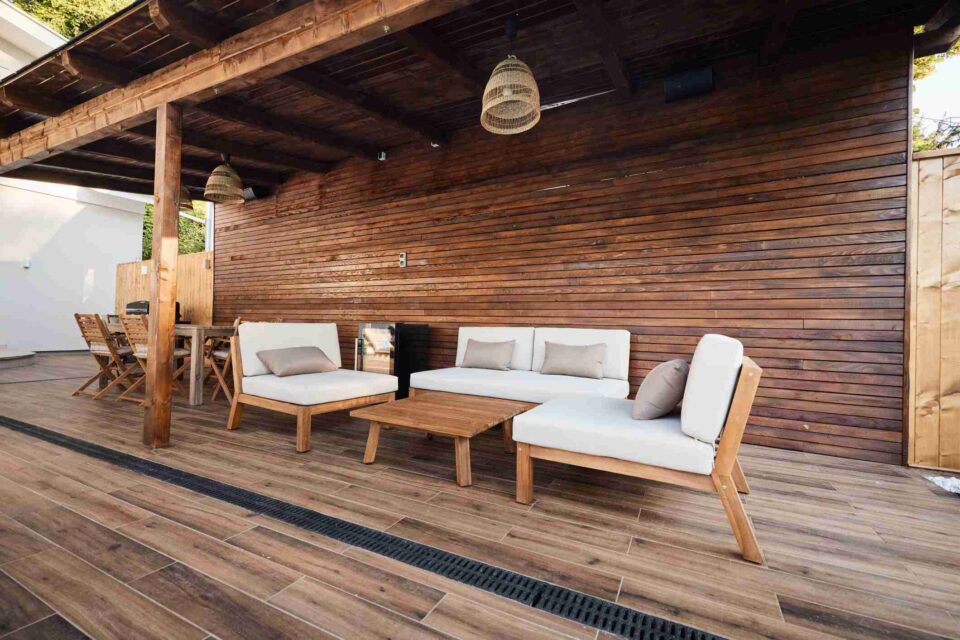 Outdoor living space design by Decks & More in Atlanta, GA