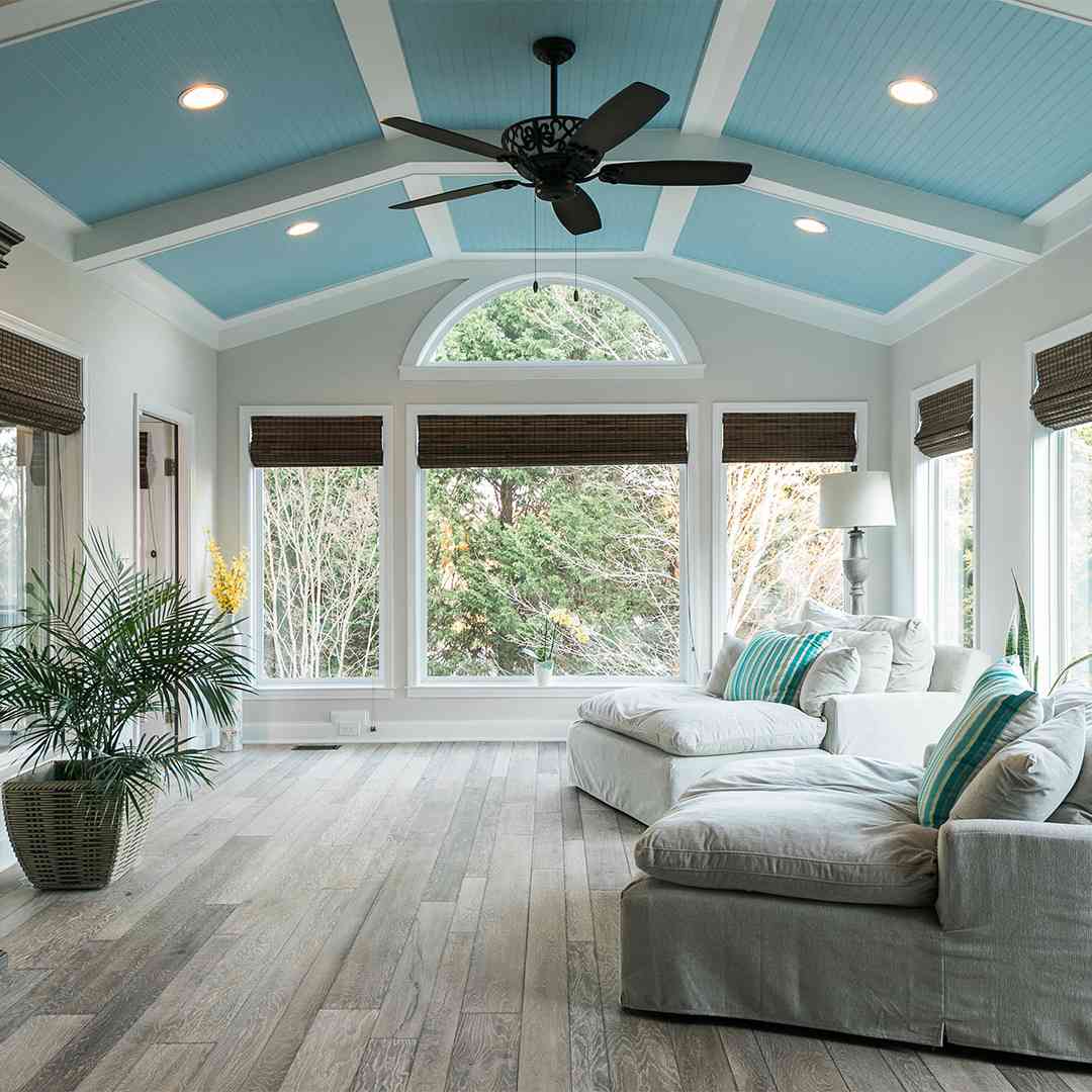 sunroom-blue-ceiling-fan